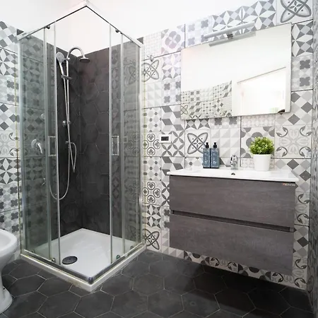 Apartment A Due Passi Da Spaccanapoli By Wonderful Italy *